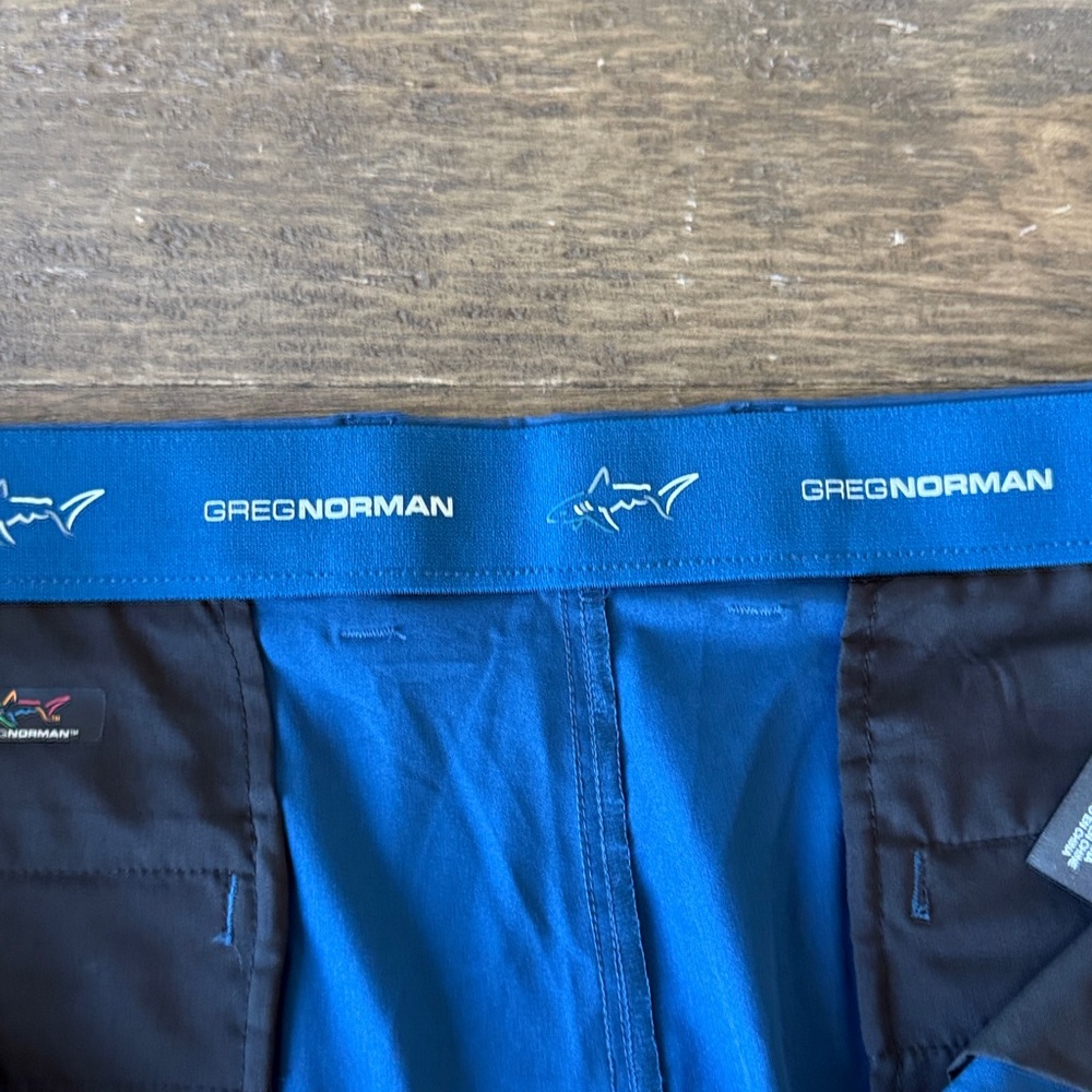 Greg Norman Men's ML75 Microlux 10" Golf Shorts - Picture 6 of 7